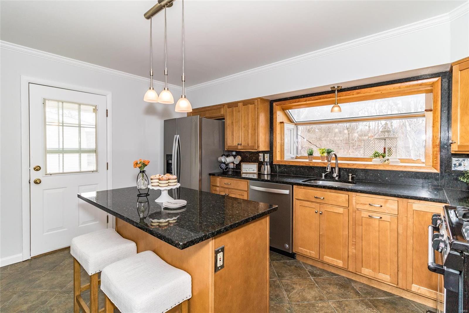 Sold 12808 Bellerive Estates Drive, Creve Coeur, MO 63141 3 Beds / 2